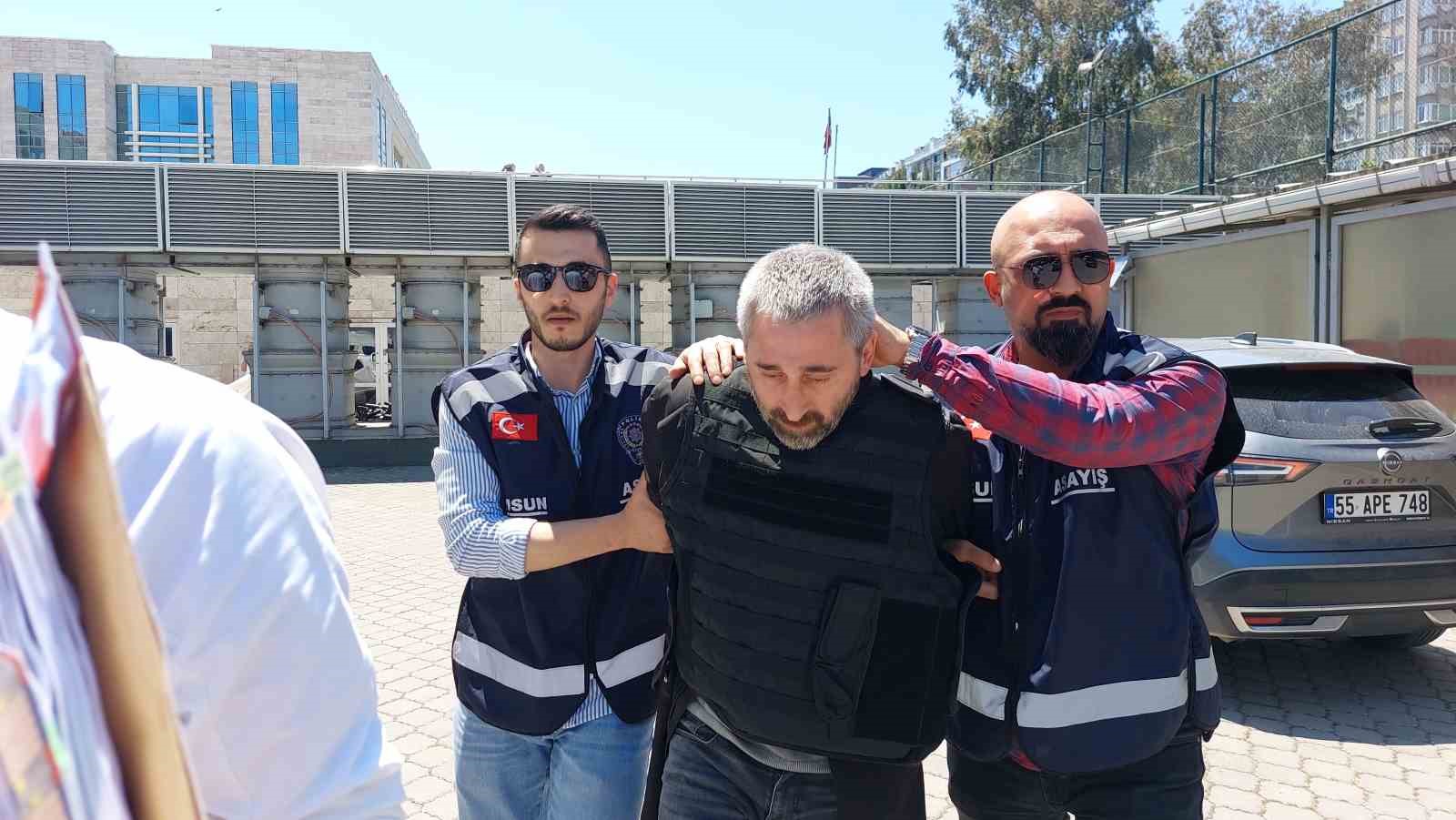 Berber koltuğunda kardeşini vuran ağabey tutuklandı