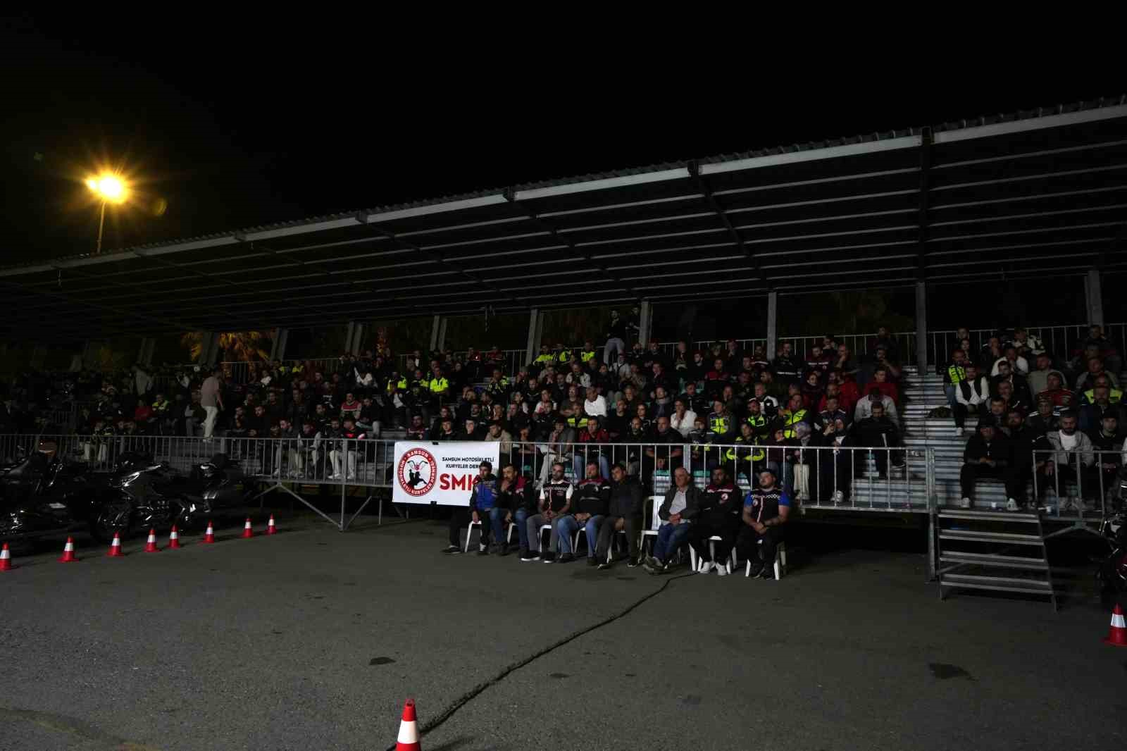 Emniyet M&uuml;d&uuml;r&uuml; Arıbaş motosiklet s&uuml;r&uuml;c&uuml;lerine seslendi: "Samsun&rsquo;da kask duyarlılığı oluşturalım"
