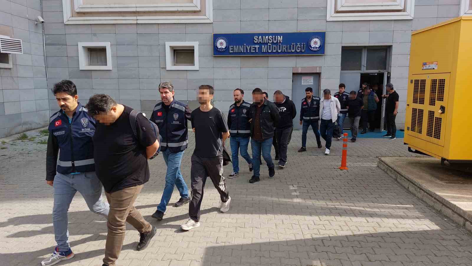 ’Maydanoz Döner’e FETÖ operasyonunda 14 kişi adliyeye sevk edildi