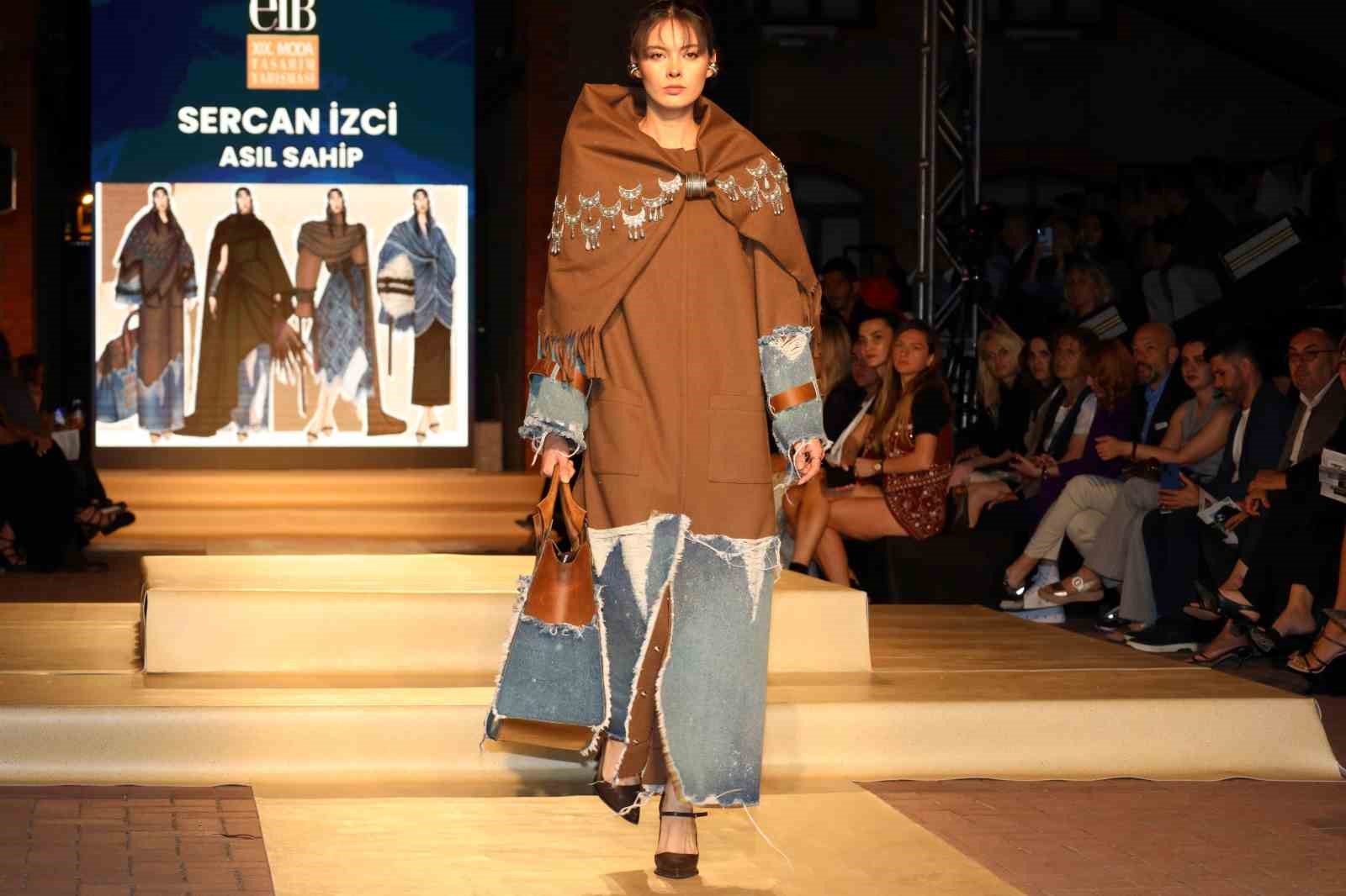 İzmir Ekonomili modacılara çifte ödül