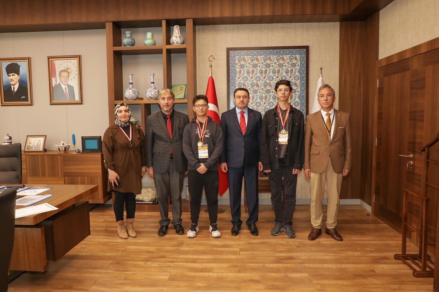 Vali Musa Işın’dan dünya birincisi öğrencilere tebrik