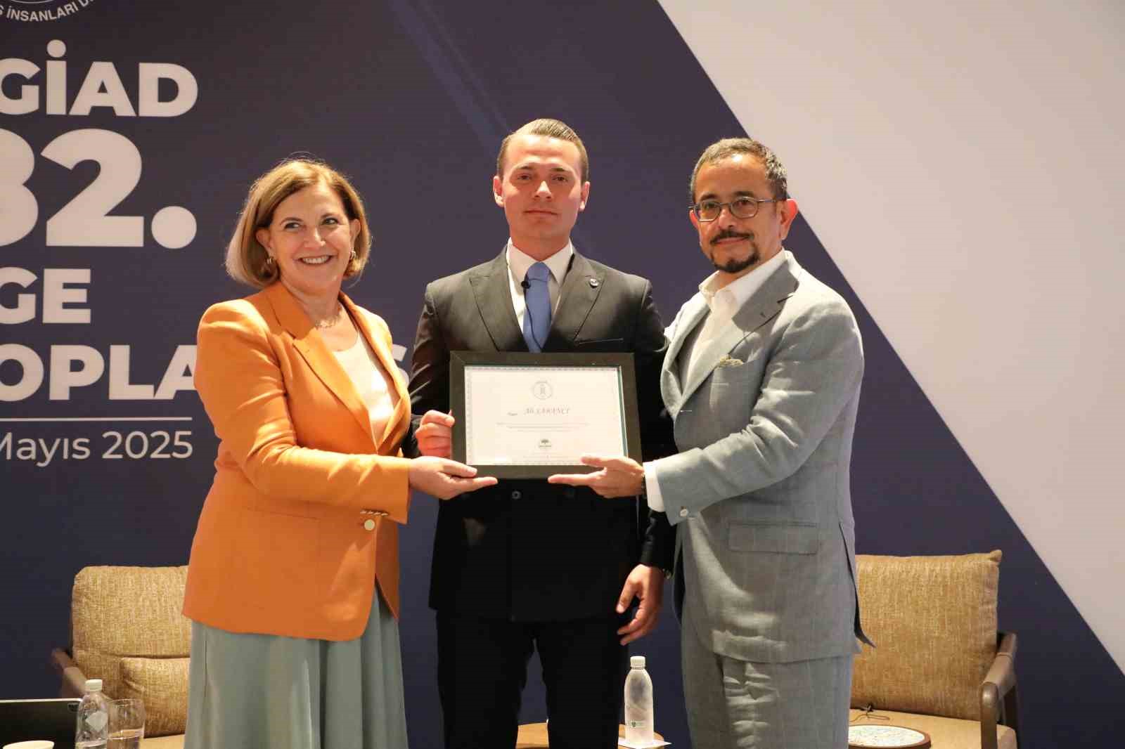 EGİAD’ın Ege Toplantıları’nın konuğu Ali Sabancı oldu