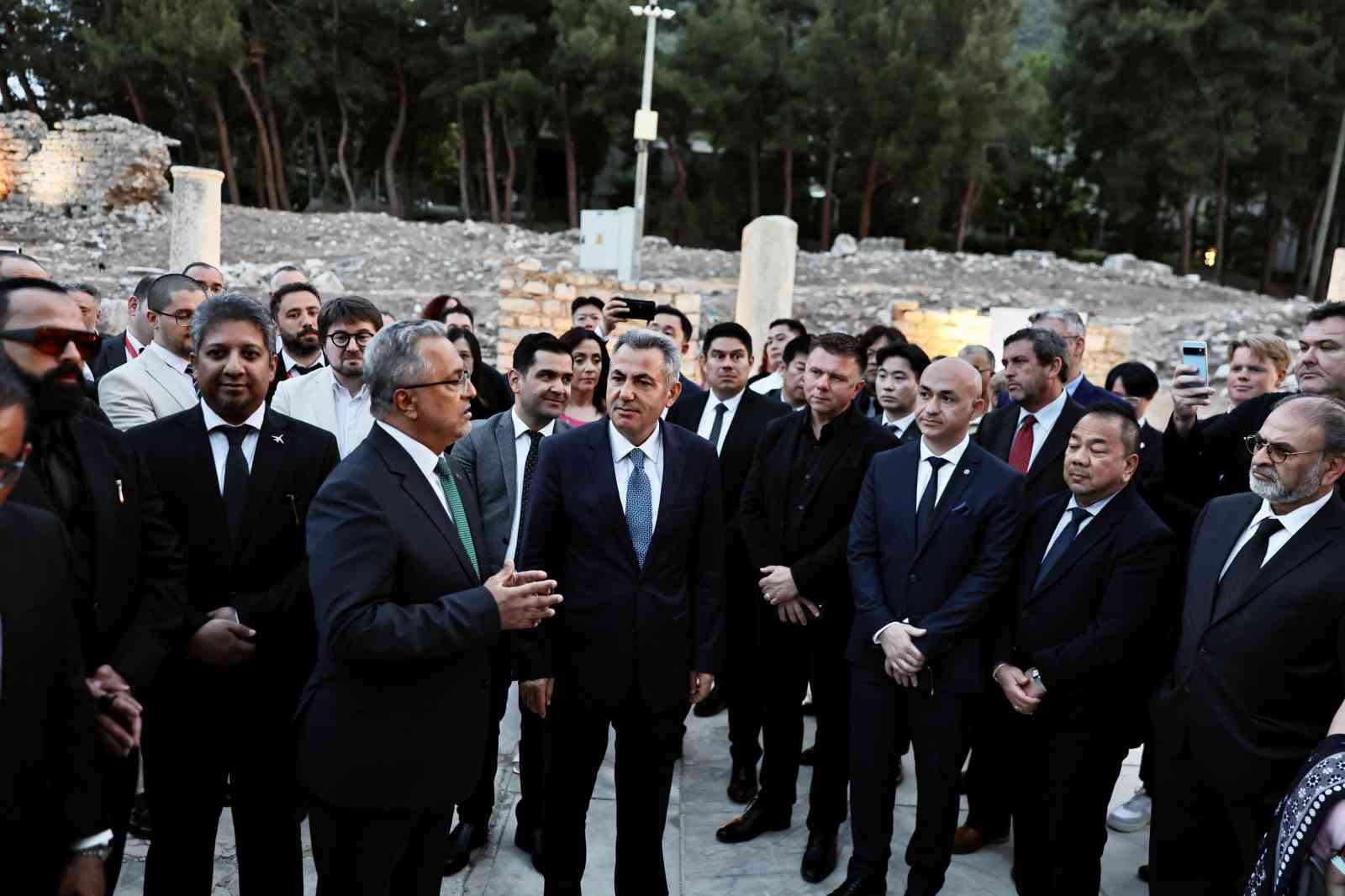 THY’nin "Connect to Türkiye" etkinliği İzmir’de büyük ilgi gördü