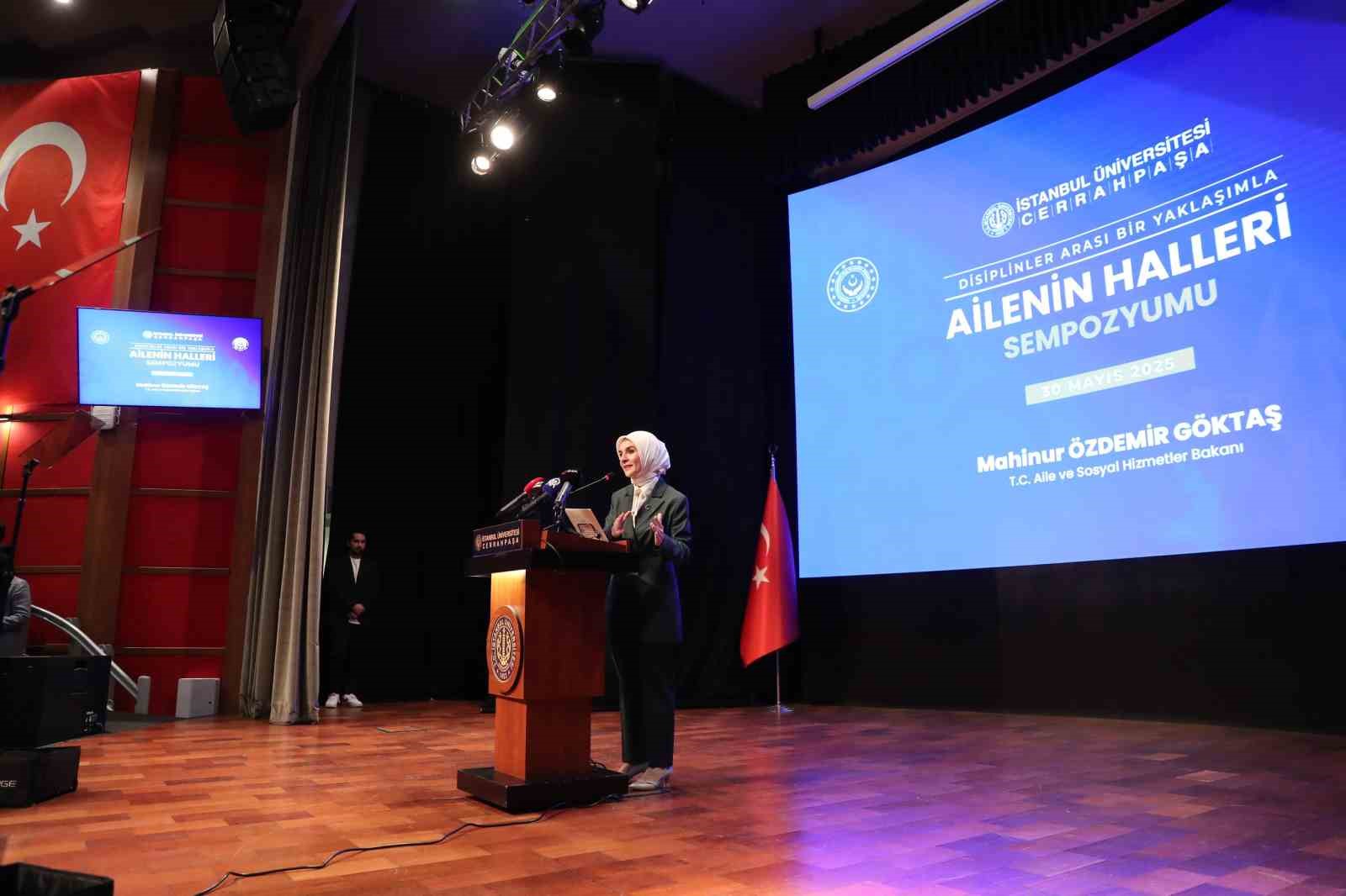 Aile ve Sosyal Hizmetler Bakanı Mahinur Özdemir Göktaş, nüfus artış hızına dikkat çekti