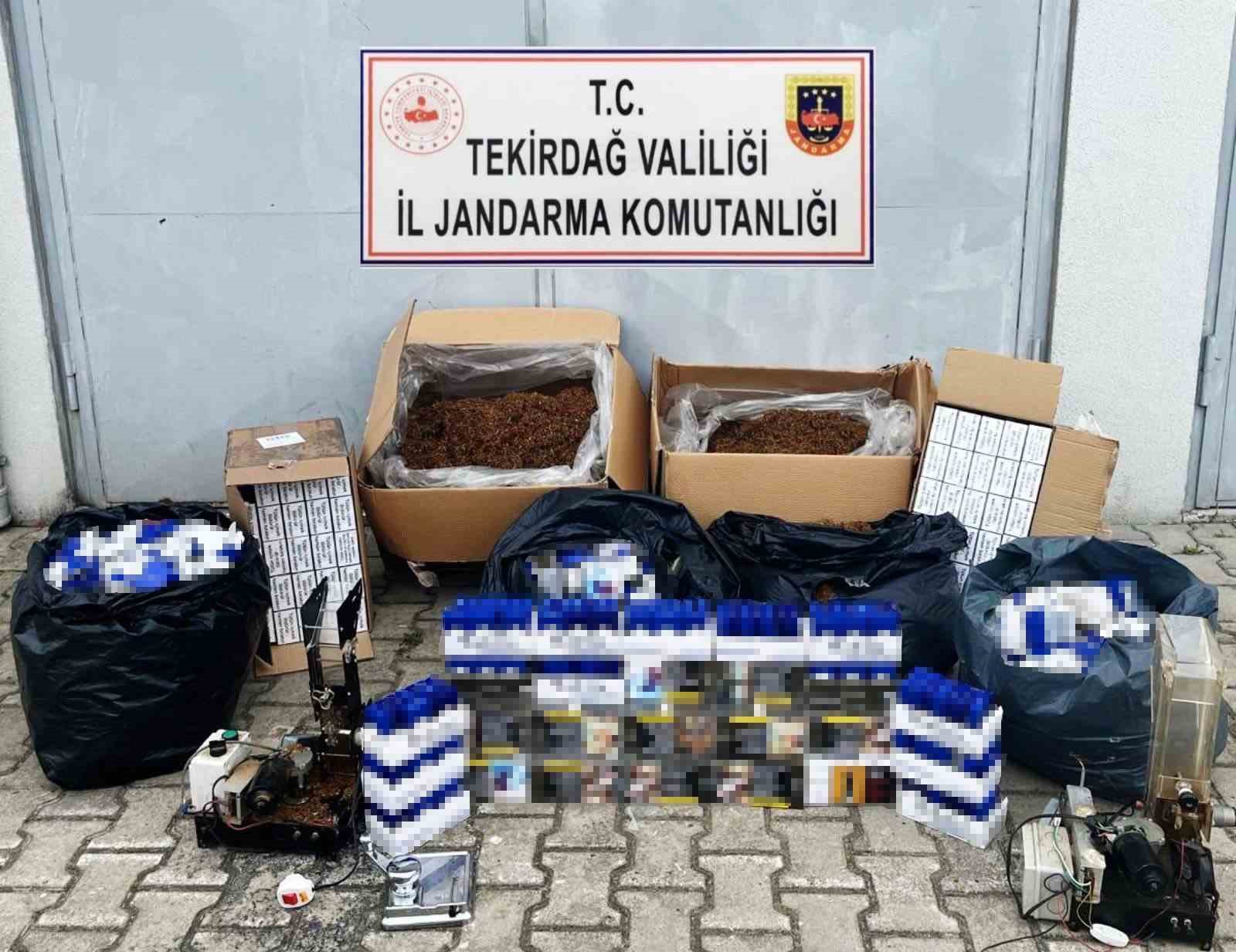Tekirdağ&rsquo;da jandarmadan ka&ccedil;ak i&ccedil;ki ve t&uuml;t&uuml;n operasyonu
