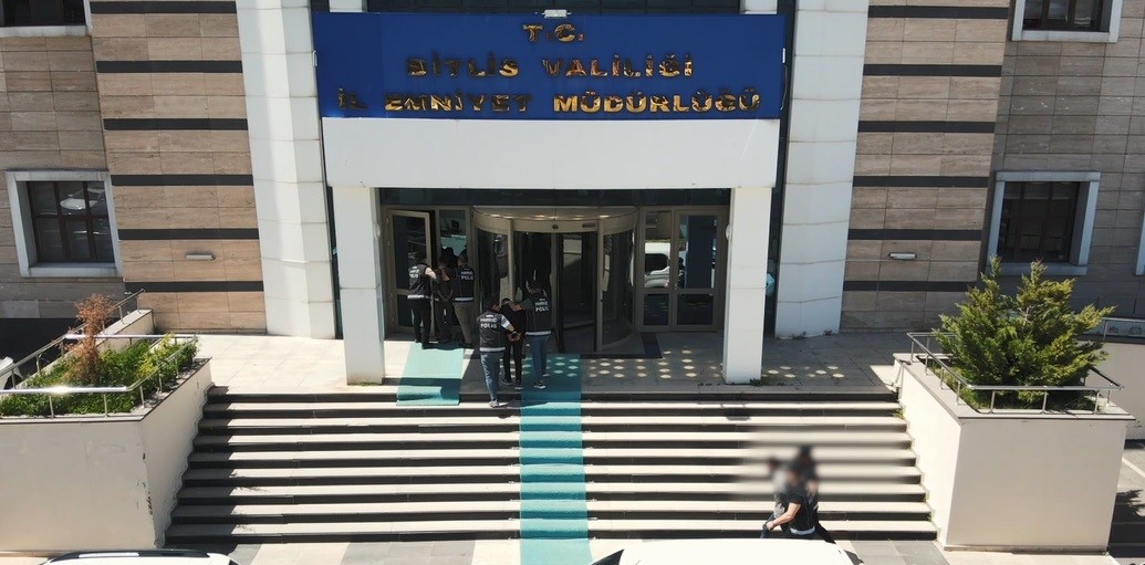 Bitlis&rsquo;te 6 uyuşturucu satıcısı tutuklandı
