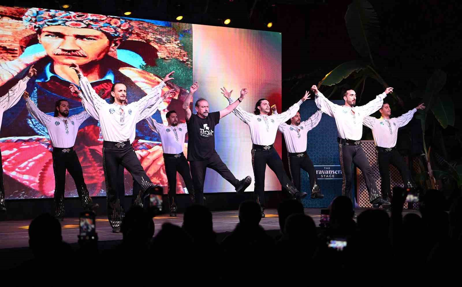 Anadolu Ateşi yaz boyunca Kuşadası’nda yanacak