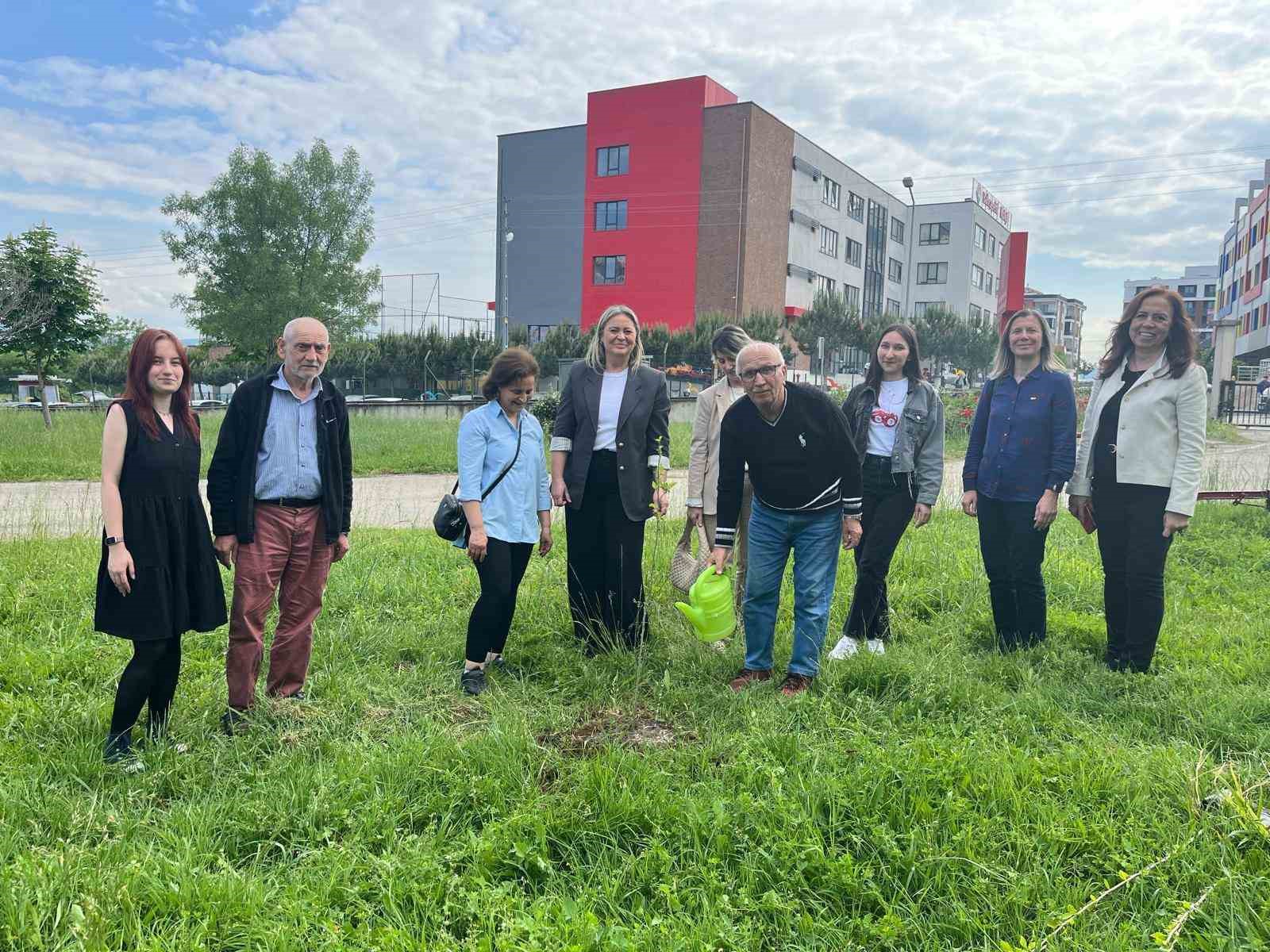 OMÜ’den çevre ve gönül buluşması: Fidanlar dikildi, şarkılar söylendi