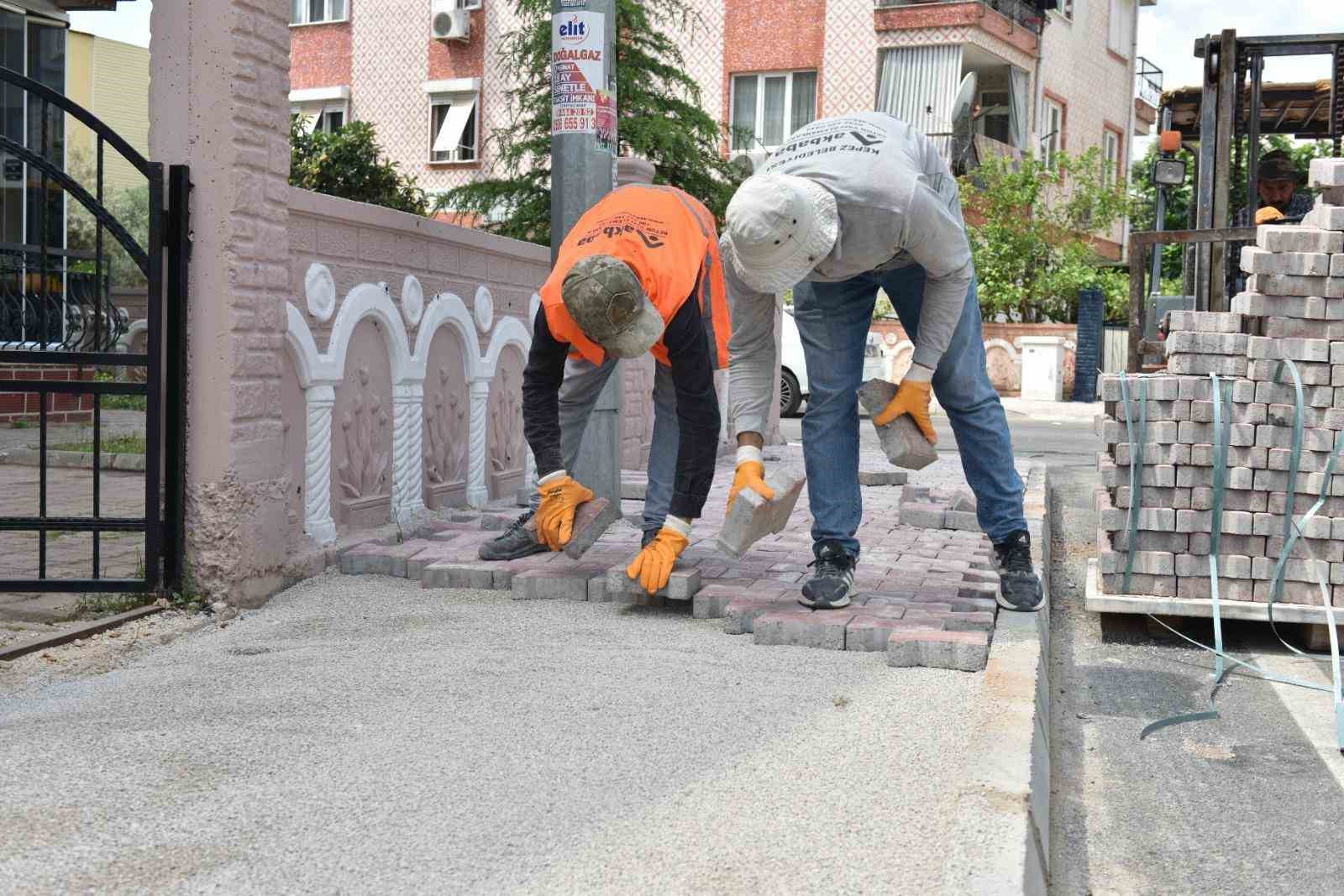 Kepez’de 51 kilometrelik kaldırım çalışması
