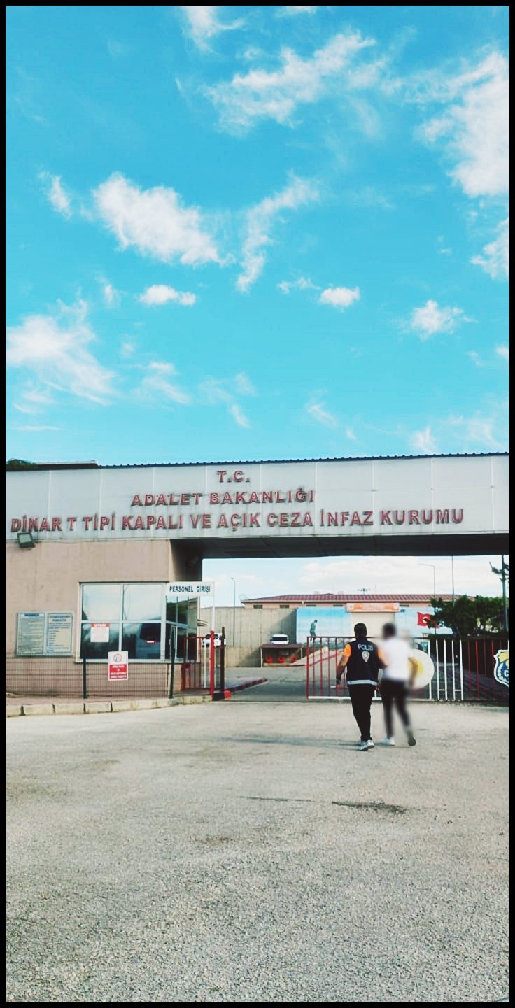 Kasten öldürme suçundan aranan şahsı polis yakaladı