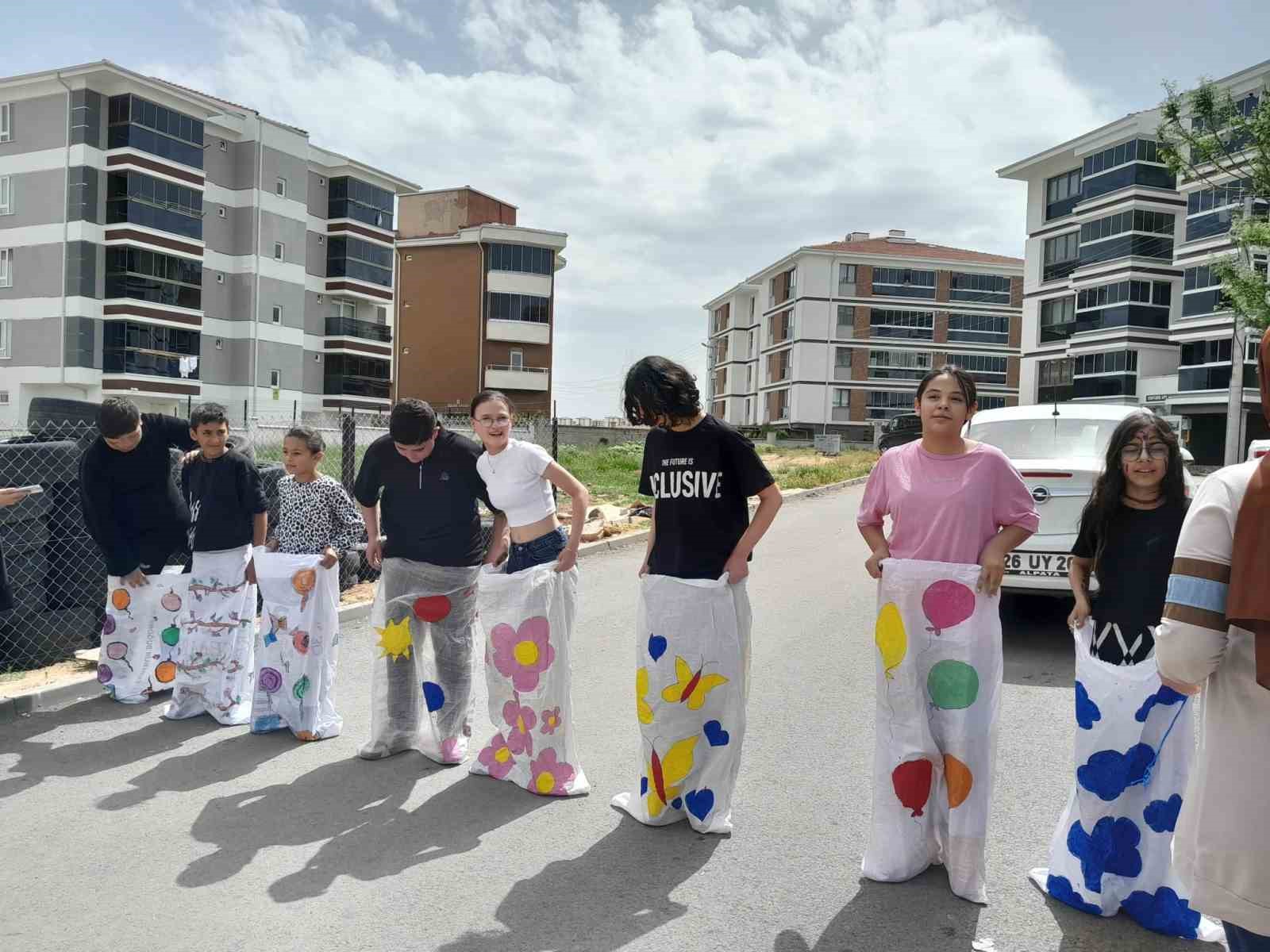 Özel öğrenciler ile coşkulu kutlama