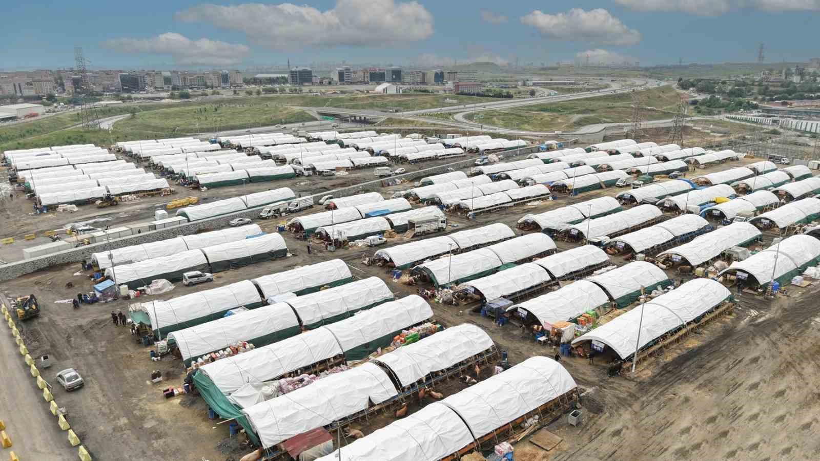 Sultangazi Belediyesi kurban alanında bayram hareketliliği
