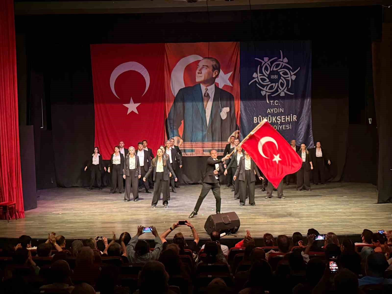 Aydın Büyükşehir’den yıl sonu gösterisi