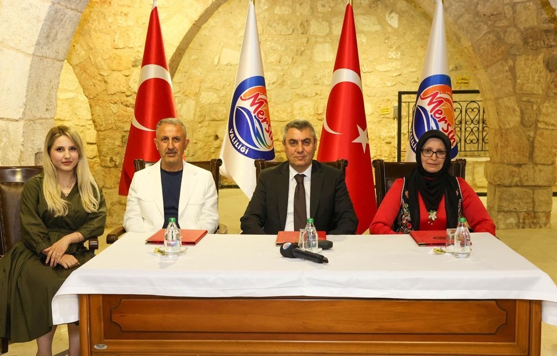 Mersin’de hayırsever iş insanında eğitime okul desteği