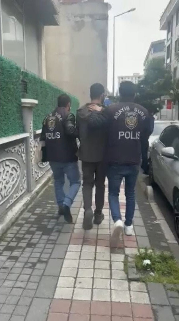 Y&uuml;ksek kar vaadiyle 1 bu&ccedil;uk milyar lira dolandıran &ccedil;eteye operasyon: 3&rsquo;&uuml; kadın 11 kişi yakalandı
