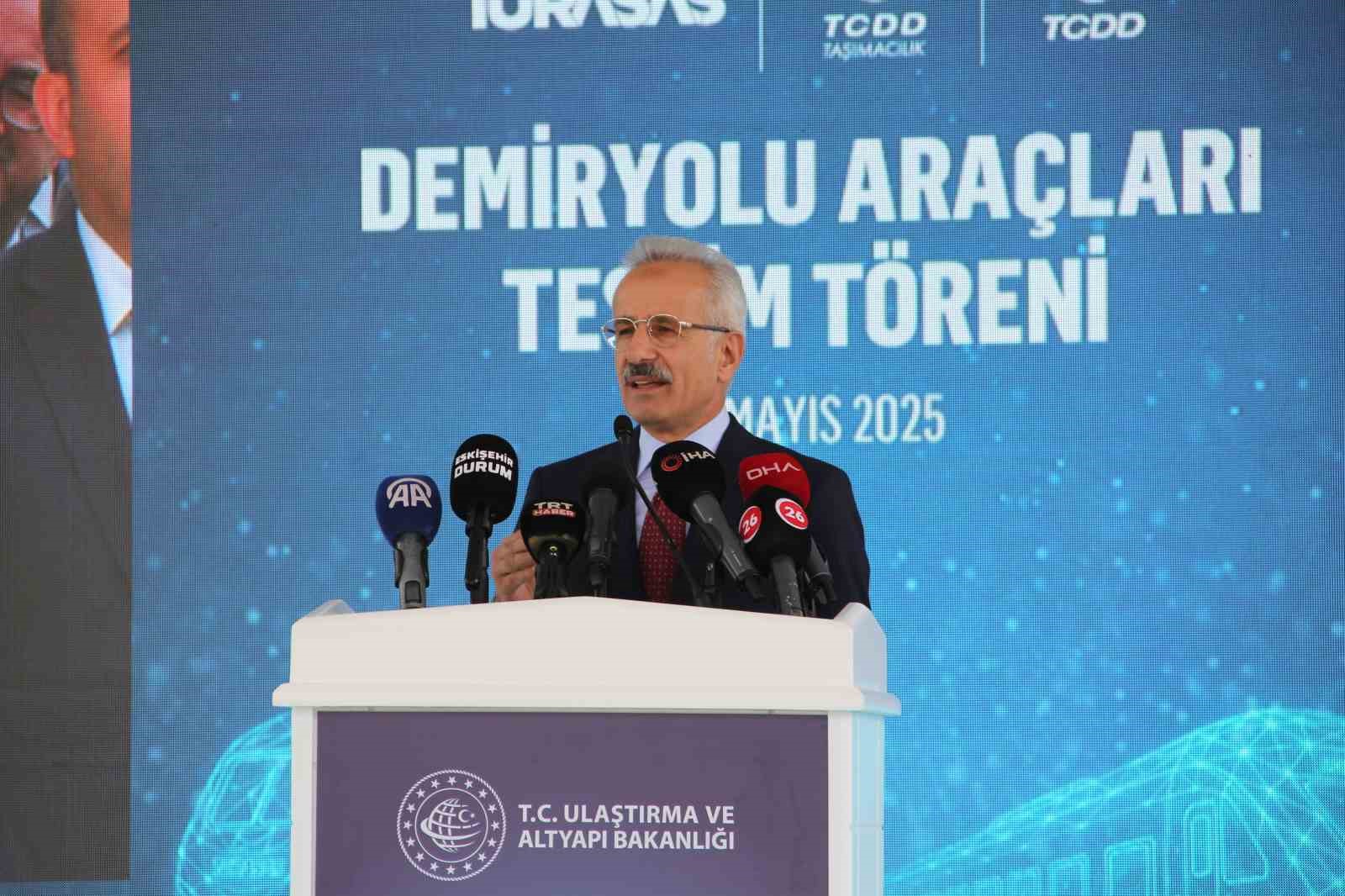 Bakan Uraloğlu, TÜRASAŞ Araç Teslim Töreni’ne katıldı