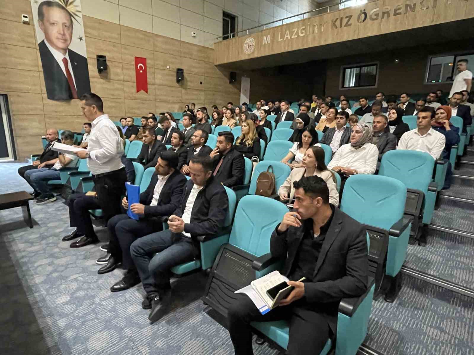 Malazgirt&rsquo;te yılsonu değerlendirme toplantısı
