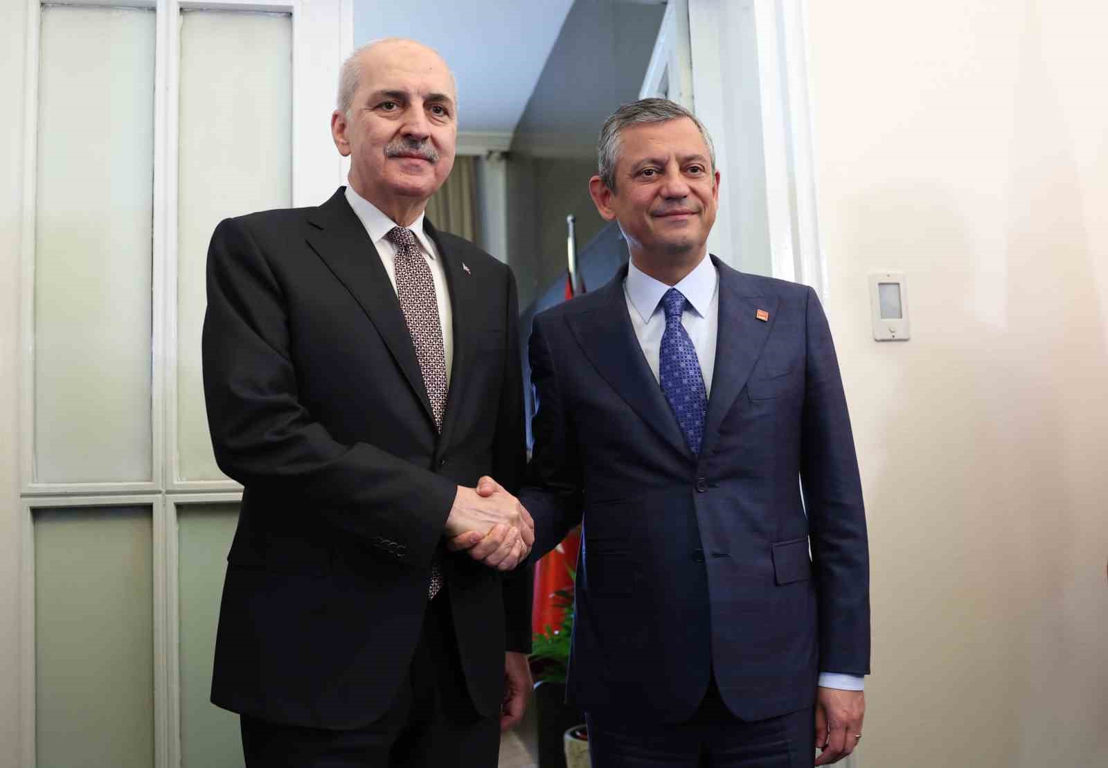 TBMM Başkanı Kurtulmuş, CHP lideri Özel’i ziyaret etti

