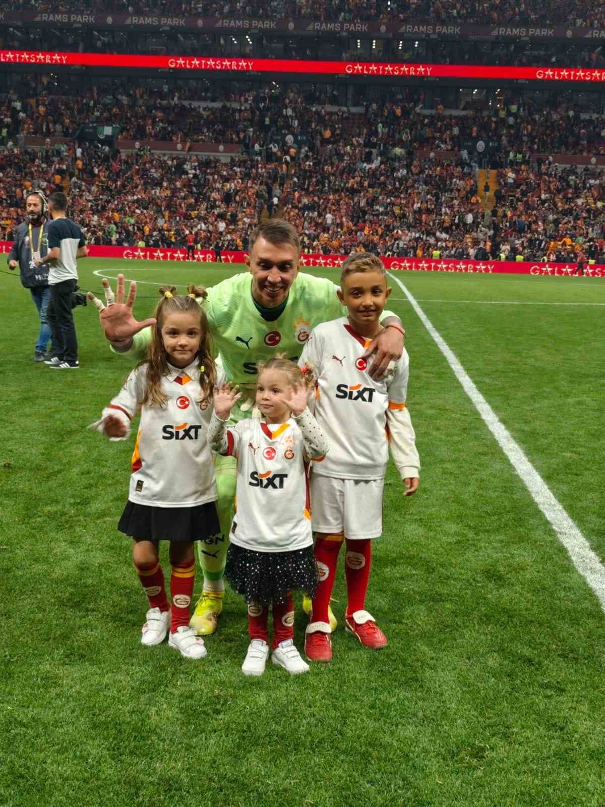 Trendyol Süper Lig: Galatasaray: 2 - Başakşehir: 0 (Maç sonucu)
