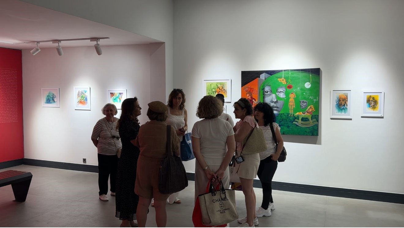 "D&uuml;şsel Yolculuklar" sergisi sanatseverlerden tam not aldı
