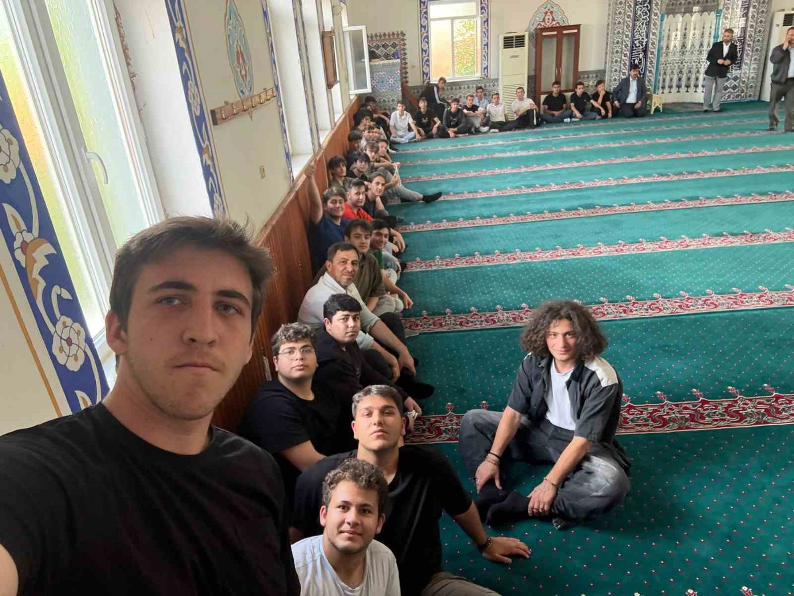 Beylikovalı gençler 1453 ruhuyla Ulu Camii’nde buluştu