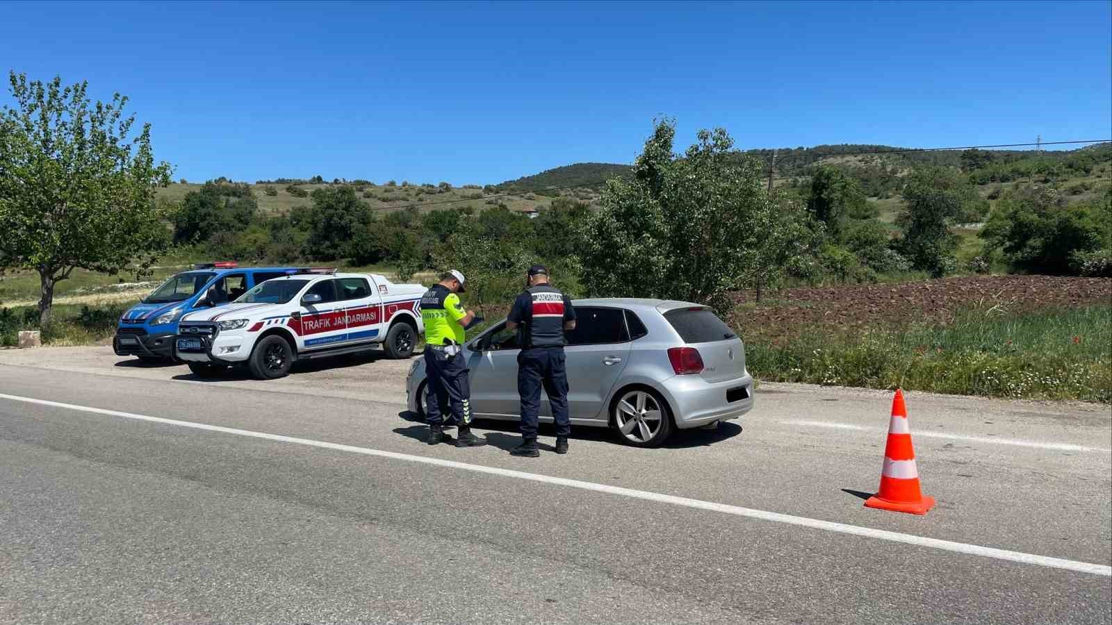 Burdur’da 275 araca ceza uygulandı, 44 araç trafikten men edildi