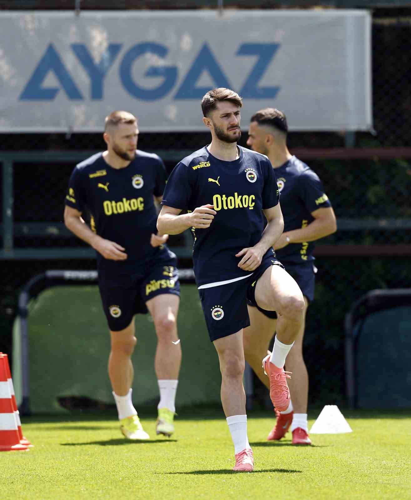 Fenerbah&ccedil;e, Konyaspor ma&ccedil;ı hazırlıklarını tamamladı
