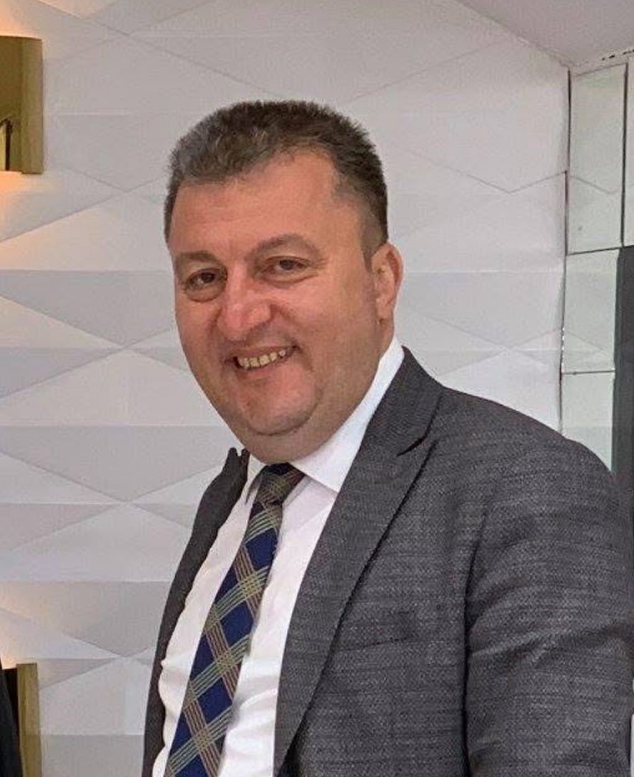 Kalp krizi ge&ccedil;iren banka m&uuml;d&uuml;r&uuml; hayatını kaybetti
