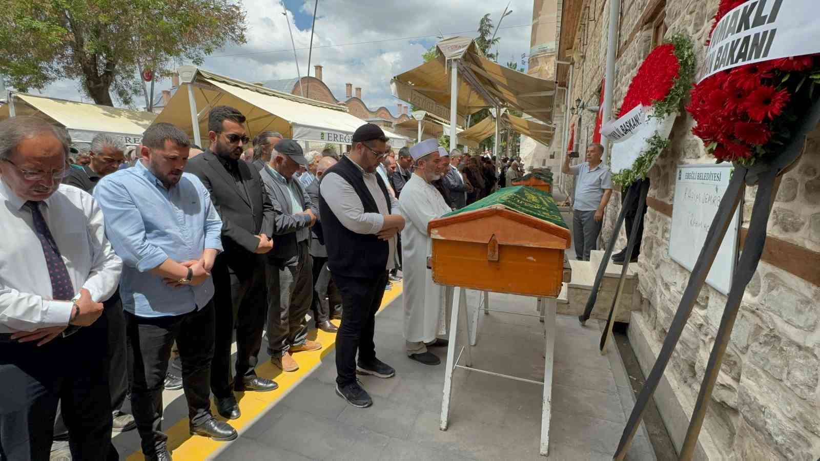 Konya’da binlerce fidanı toprakla buluşturan Orman Dede’ye veda