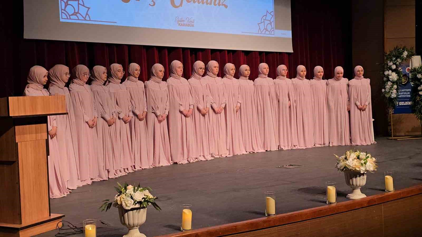 Karabük’te "Örgün Eğitimle Birlikte Hafızlık Projesi" ilk meyvelerini verdi