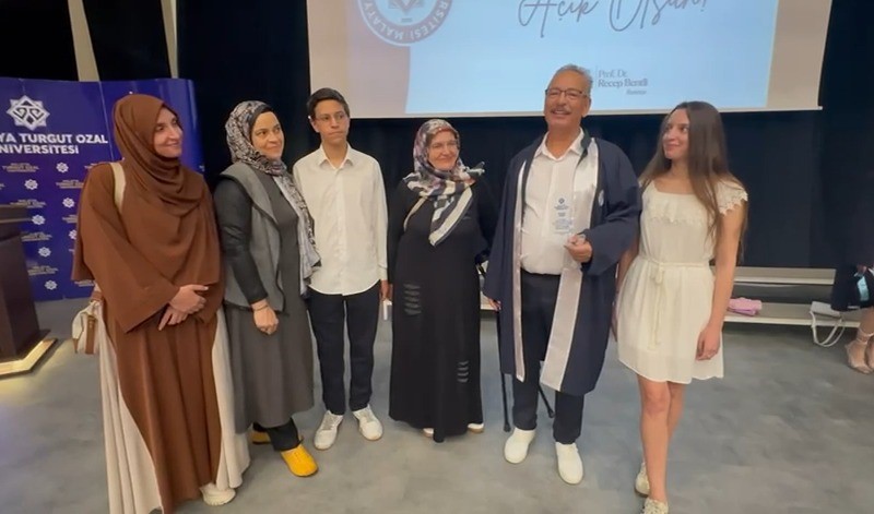 Malatya’da 61 yaşında adam, madencilik bölümünü birincilikle bitirdi