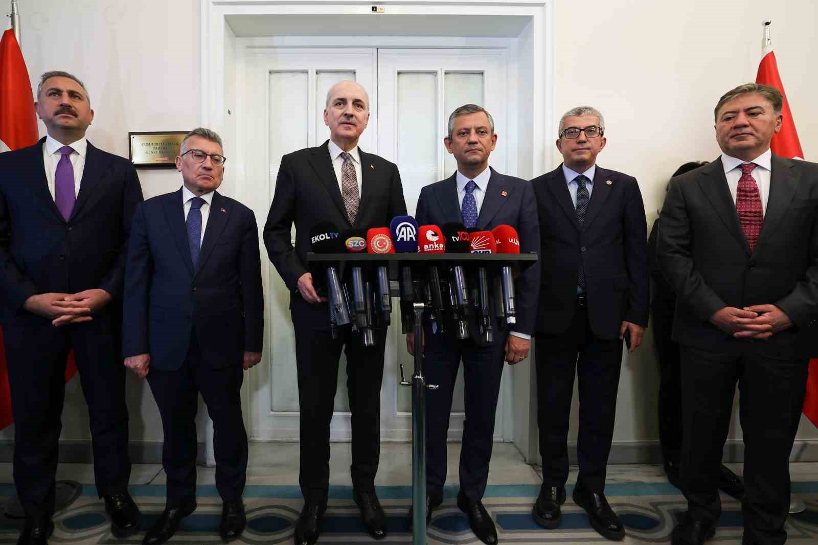 TBMM Başkanı Kurtulmuş, CHP lideri Özel’i ziyaret etti