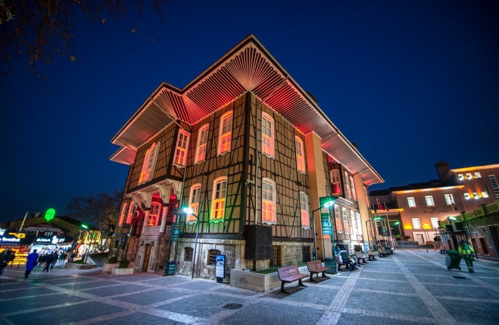 Dezenformasyonla Mücadele Merkezi: "Vakıflar, tarihi belediye binasına el koymadı"