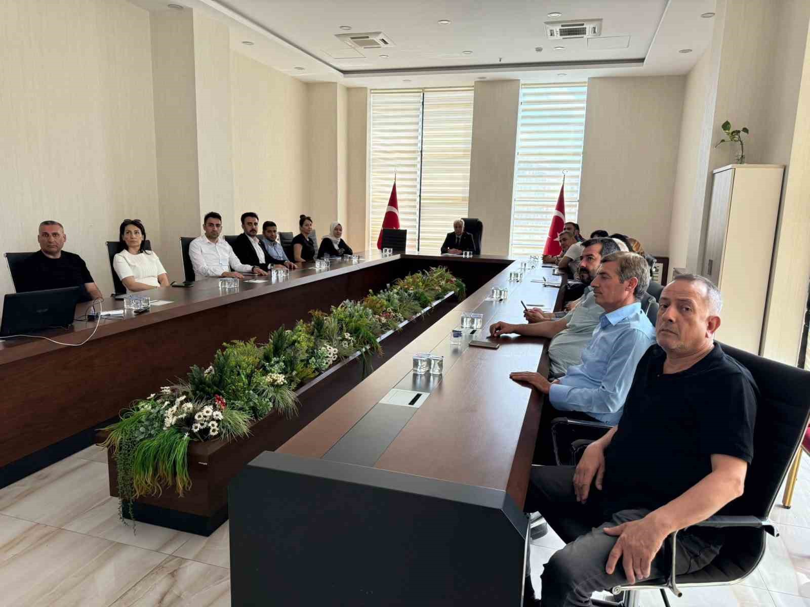 Elazığ’da valilik personeline etik ve etik ilkeleri eğitimi verildi