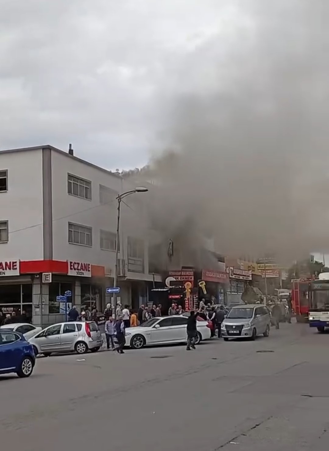 Ankara’da balıkçı dükkanında yangın