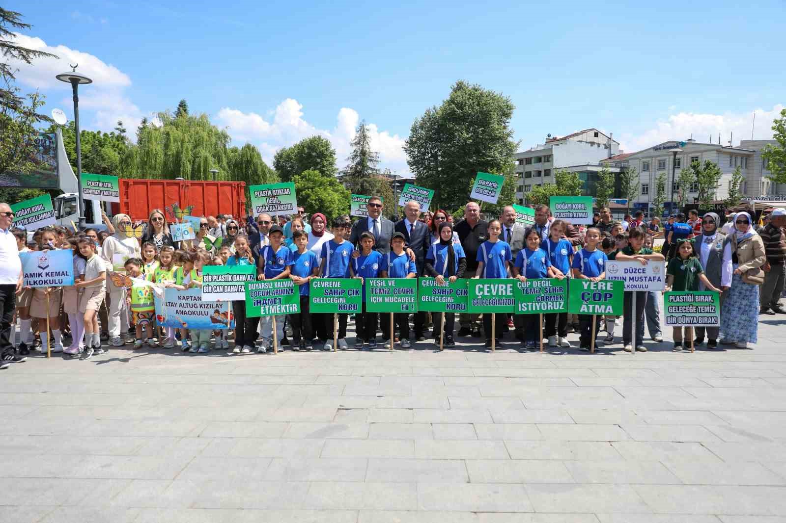 D&uuml;zce&rsquo;de "&Ccedil;evre Haftası" etkinlikleri renkli g&ouml;r&uuml;nt&uuml;lerle başladı
