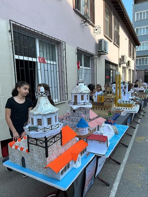 Fatih İlkokulu&rsquo;nda coşkulu fetih kutlaması
