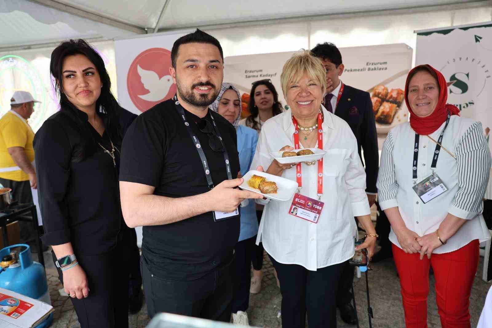 TOBB genel kurulunda Erzurum r&uuml;zg&acirc;rı esti
