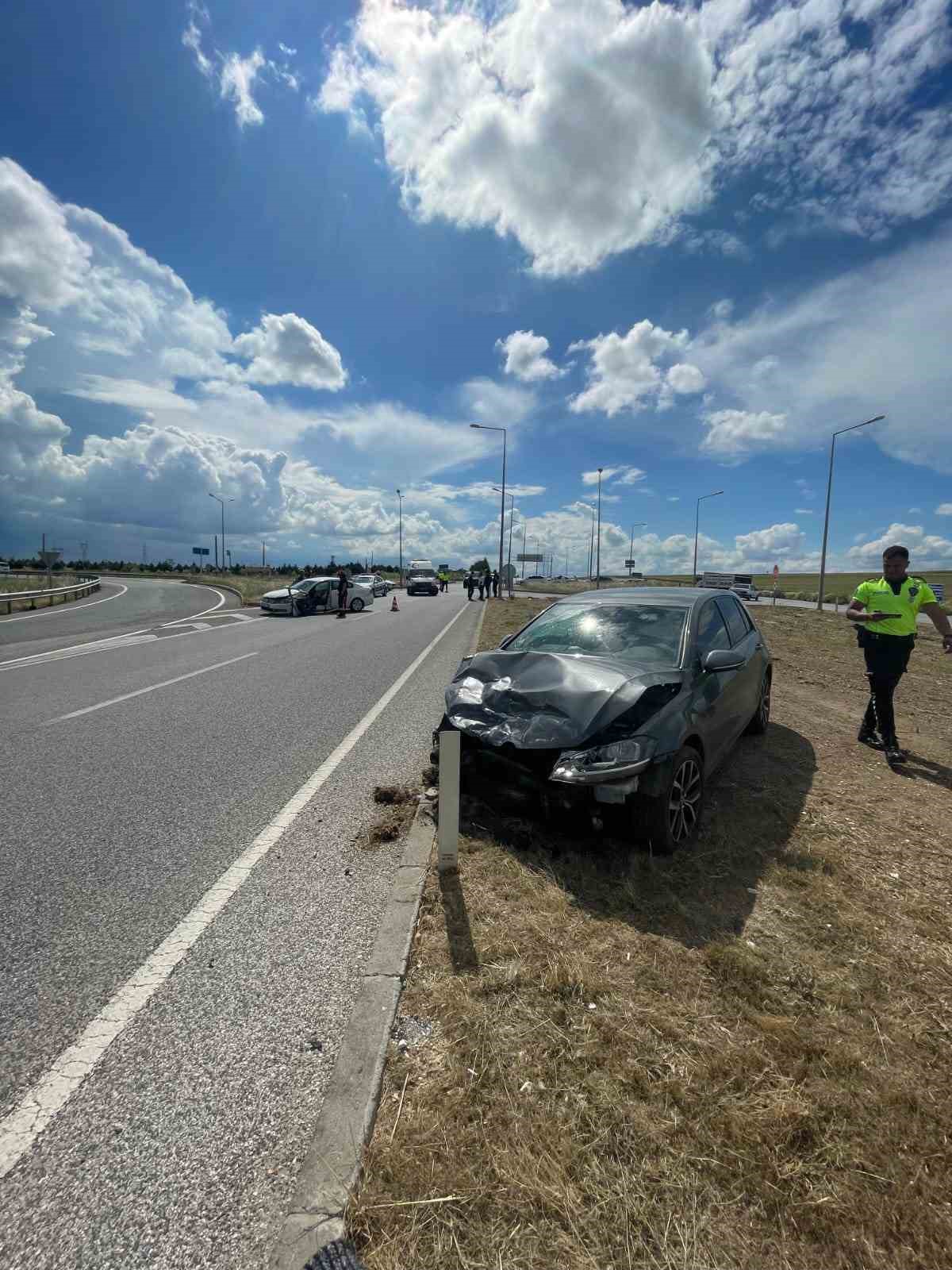 Babaeski’de trafik kazası: 3 yaralı
