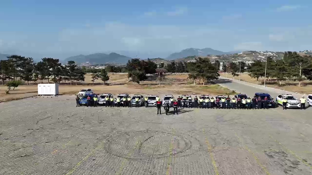 Gazipaşa&rsquo;da polis ve jandarmadan hava ve kara destekli denetim
