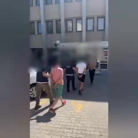 Denizli’de 4 farklı operasyonda yakalanan 15 zehir tacirinin 12’si tutuklandı
