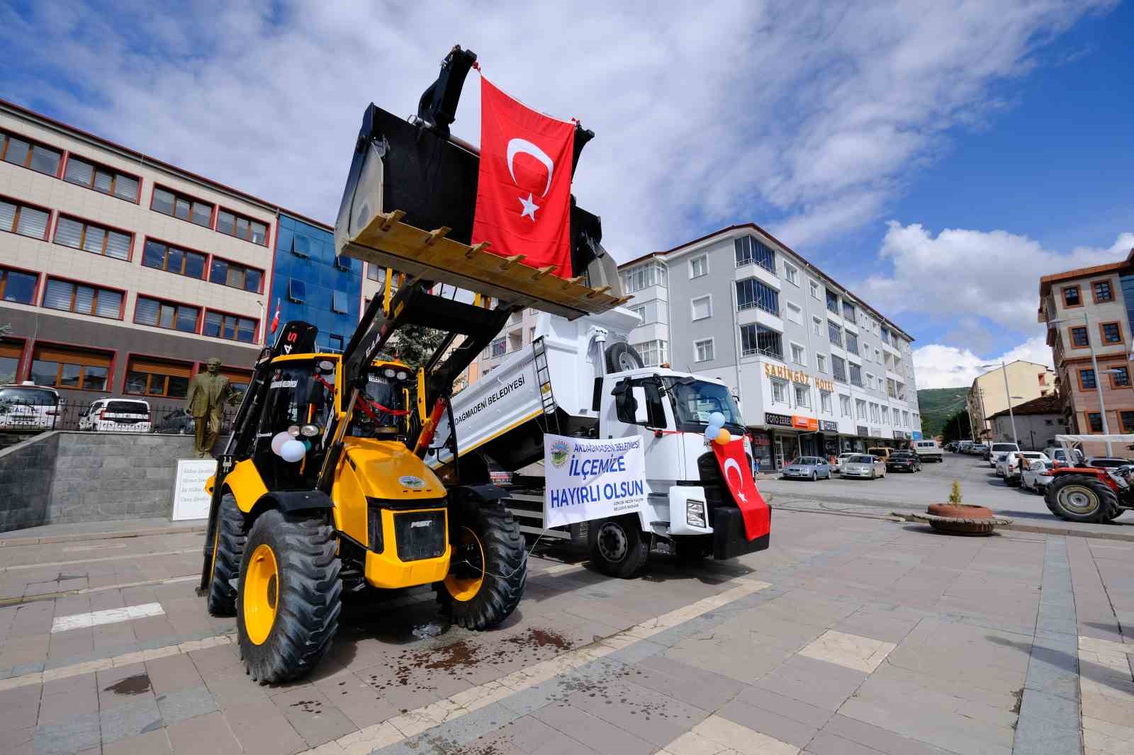 Akdağmadeni Belediyesi ara&ccedil; parkına 11 milyon liralık takviye
