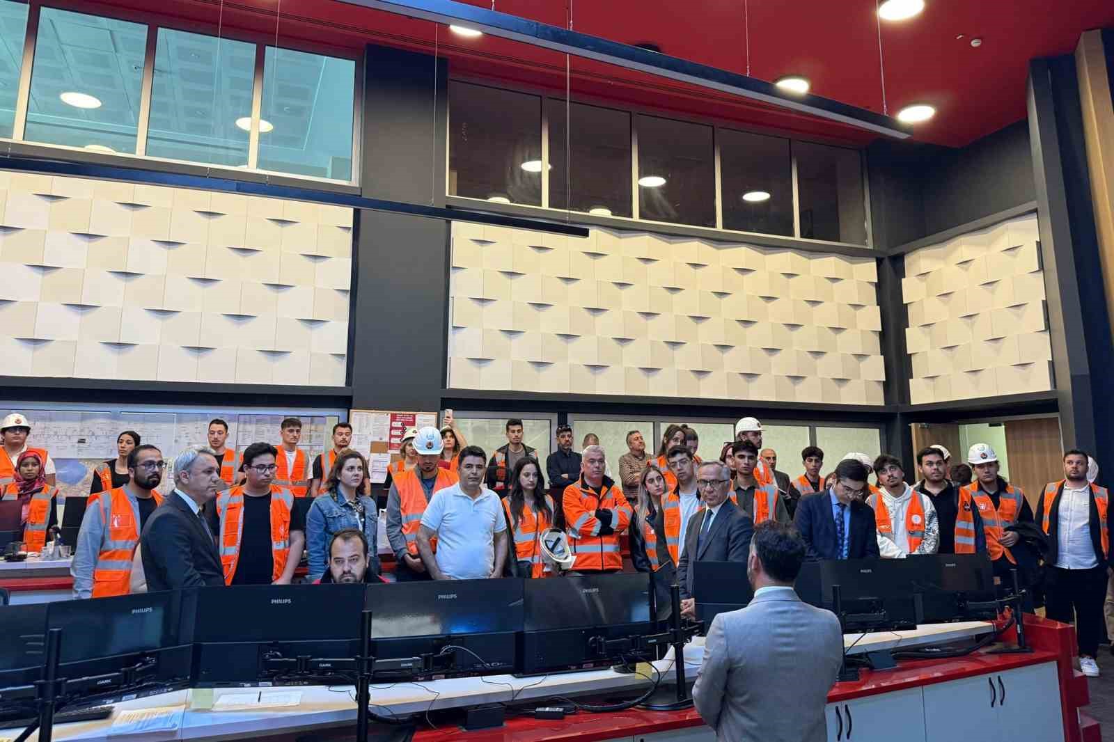 T&uuml;rkiye&rsquo;nin mega projesi gen&ccedil; m&uuml;hendis adaylarına ilham verdi
