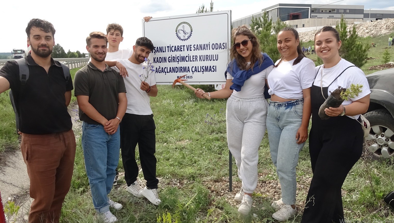 Tavşanlı’da bin fidan toprakla buluştu, sanayi ile doğa el ele
