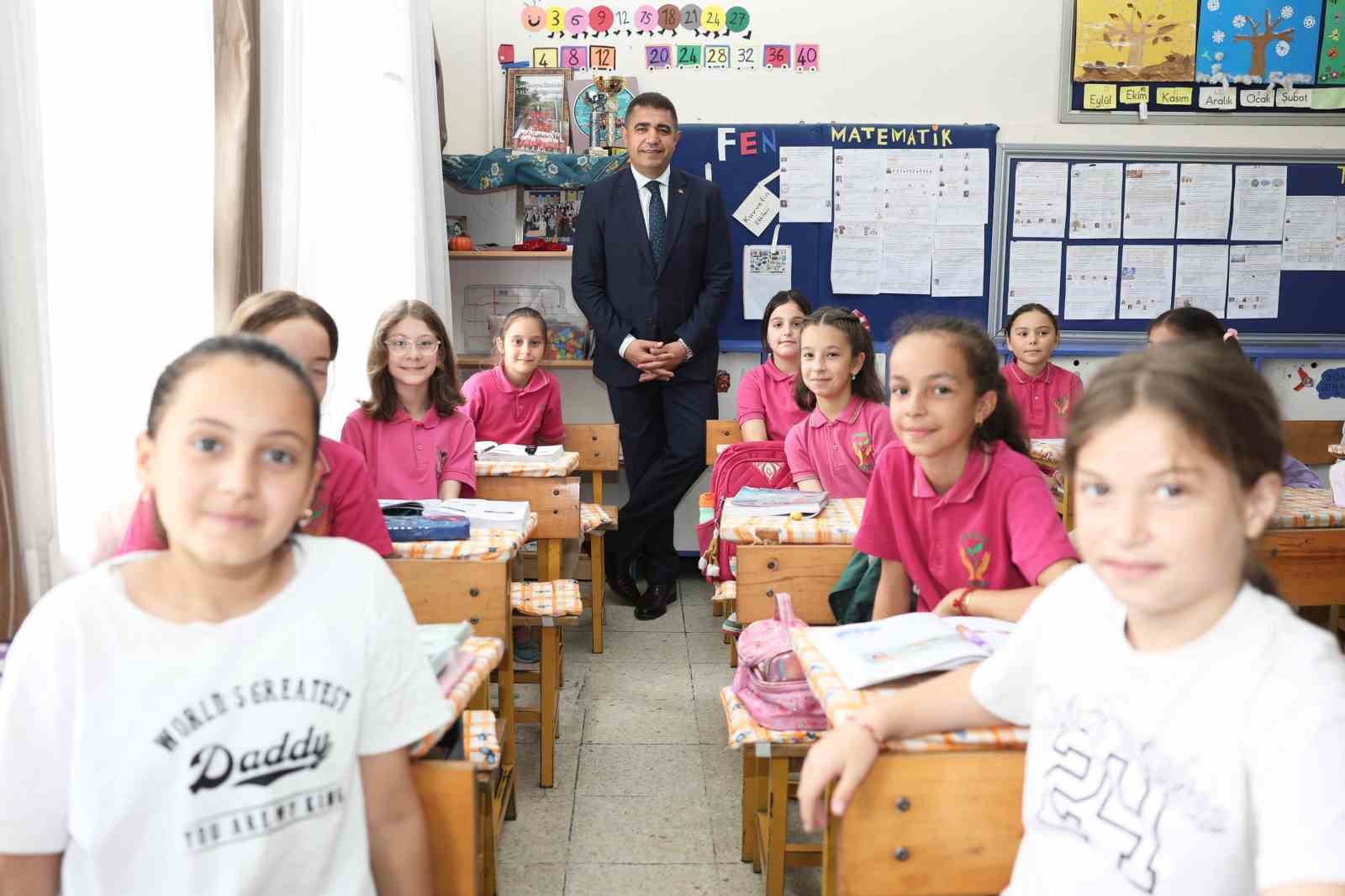 Öğrenciler vali ile bir araya geldi