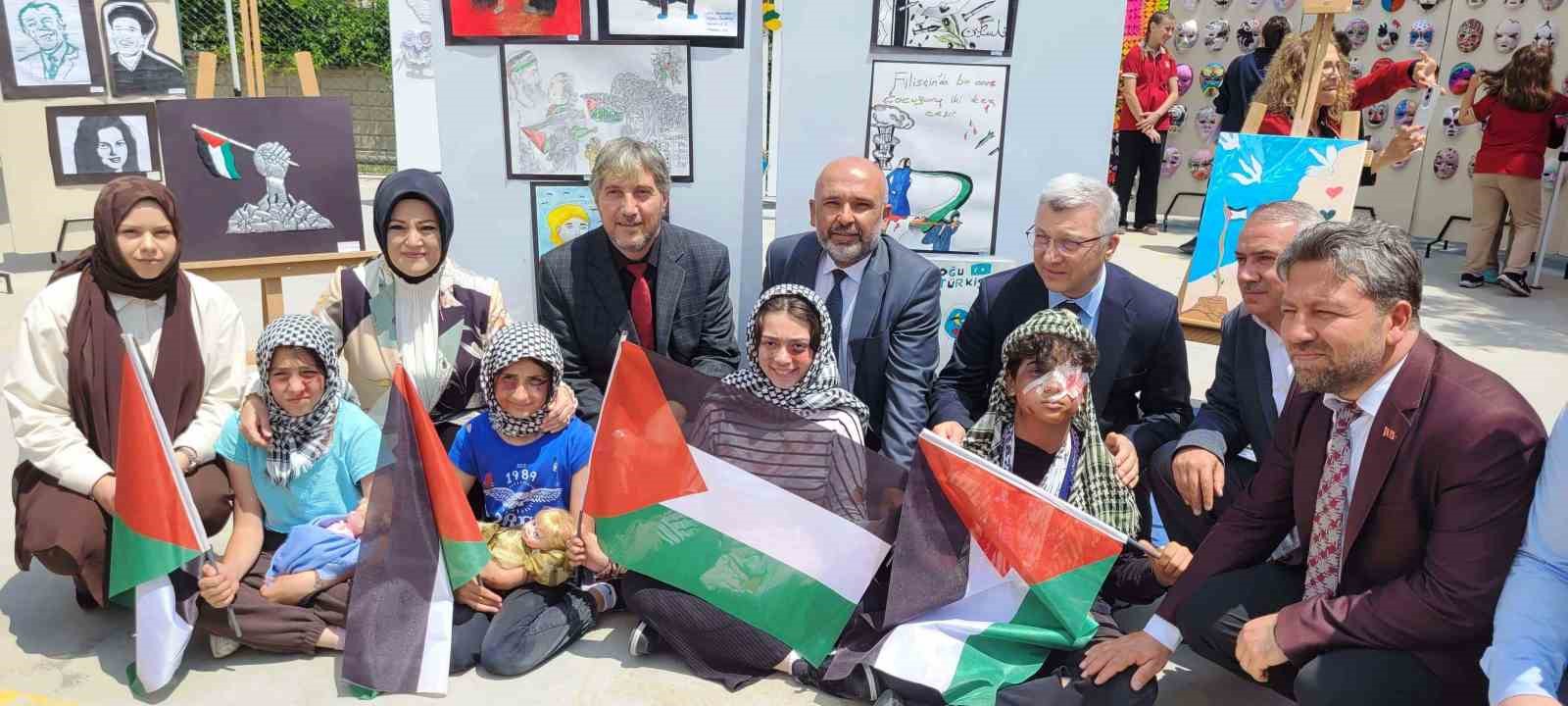 Kütahya’da İstanbul’un fethinin 572. yıldönümü coşkuyla kutlandı