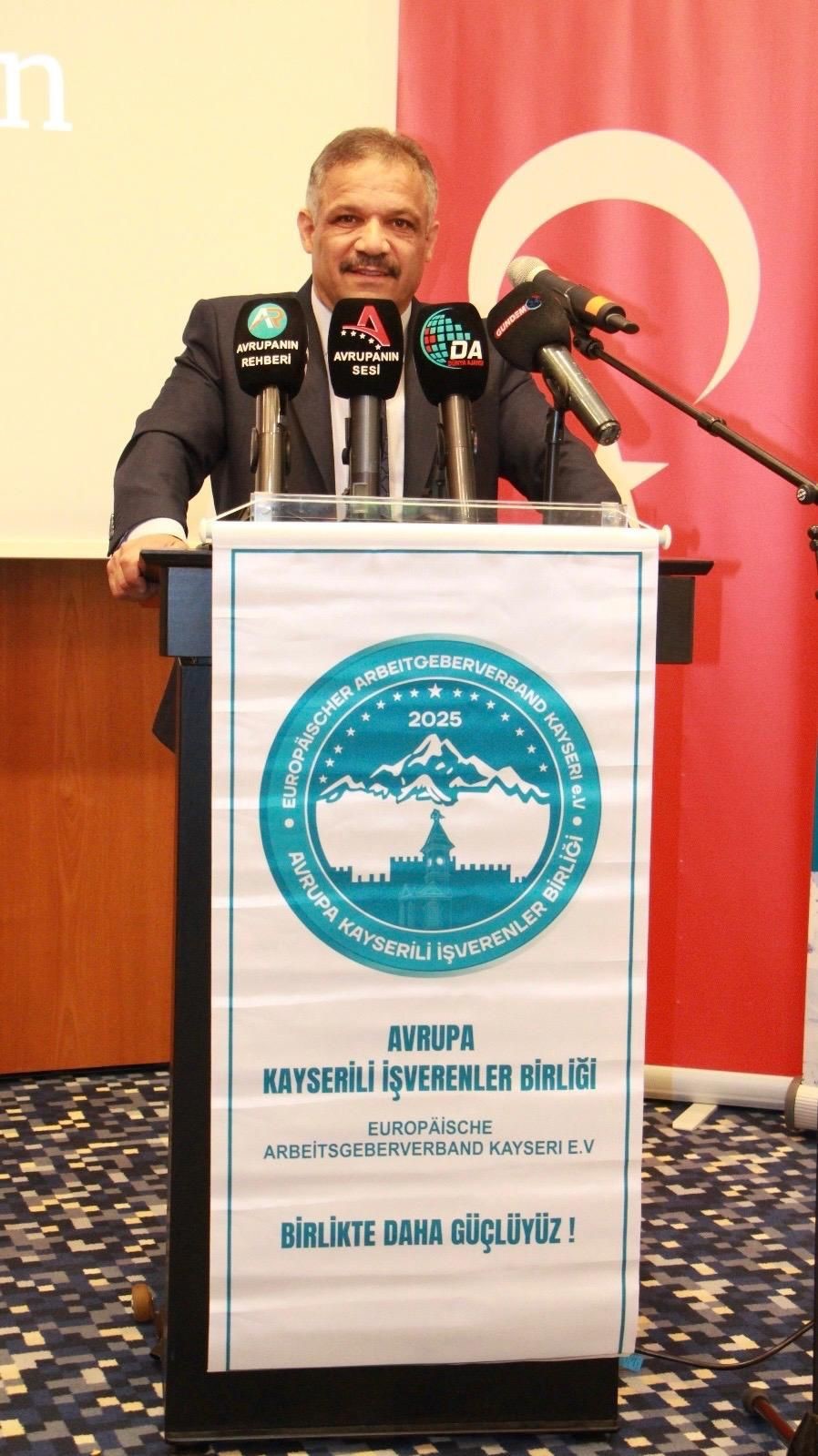 Kayserililer Avrupa’daki ‘Türk gücünü ‘ ayağa kaldırıyor