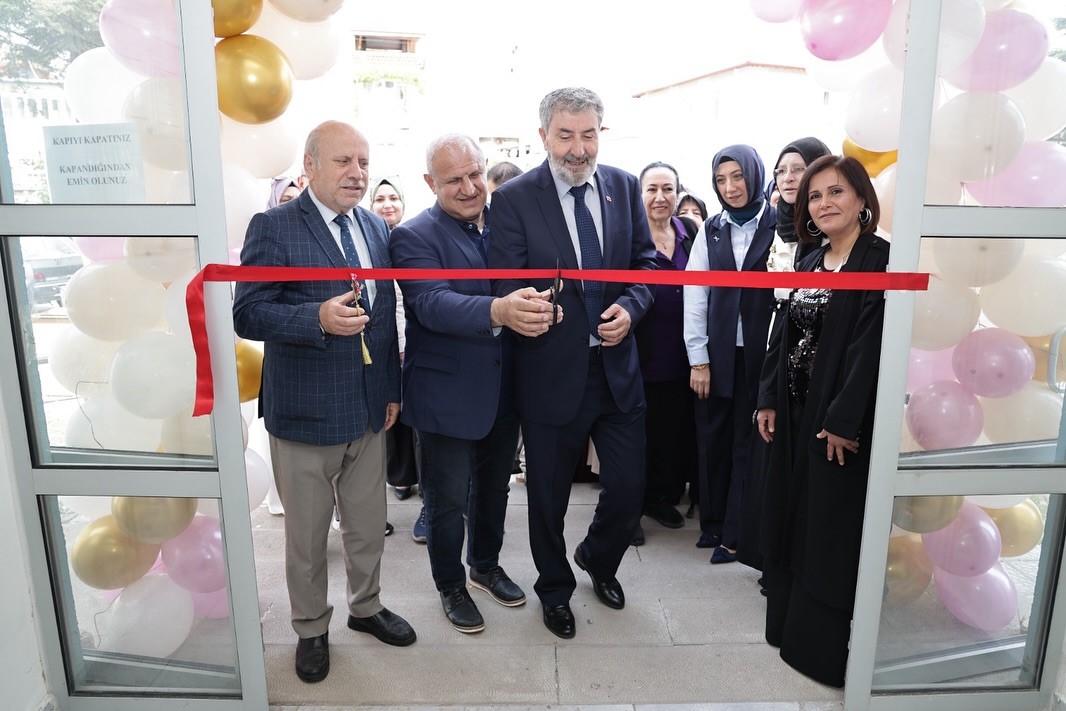 Giyim Üretim Teknolojisi ve İğne Oyası Kursları’nın yıl sonu sergisi
