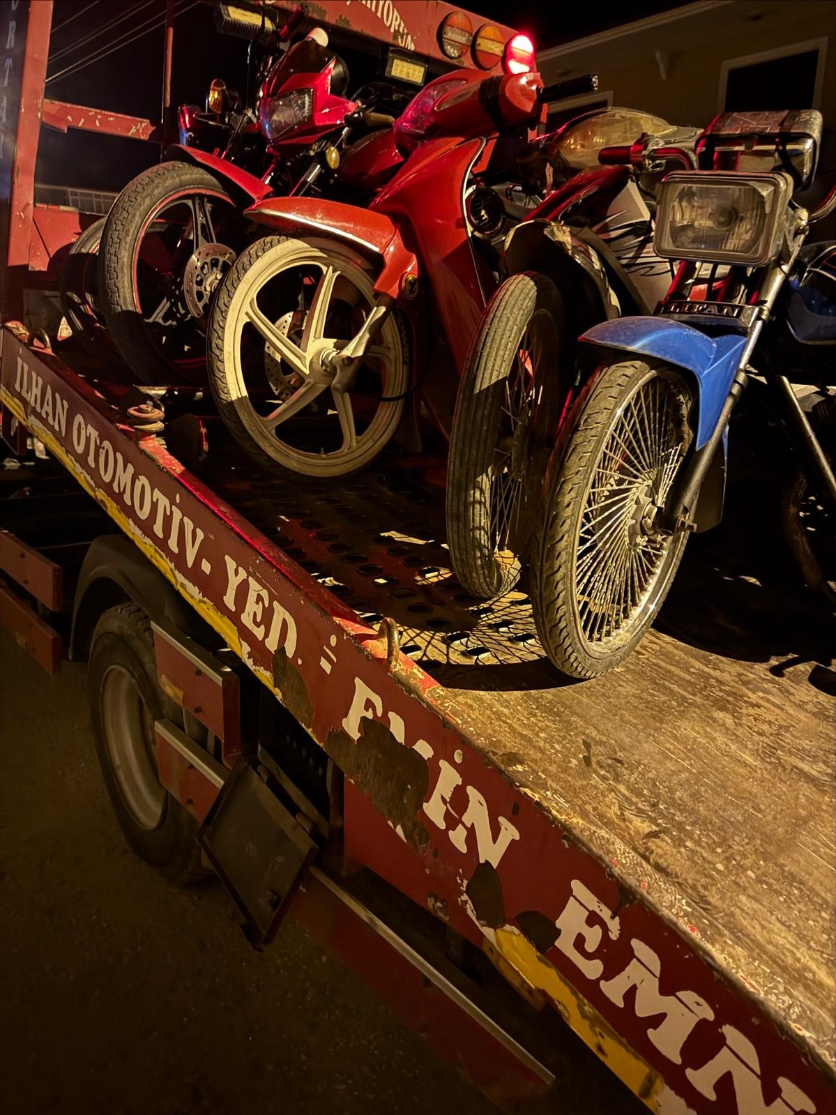 Sakarya’da abartı egzoz ve tehlikeli sürüşe geçit yok: 195 motosiklete işlem yapıldı
