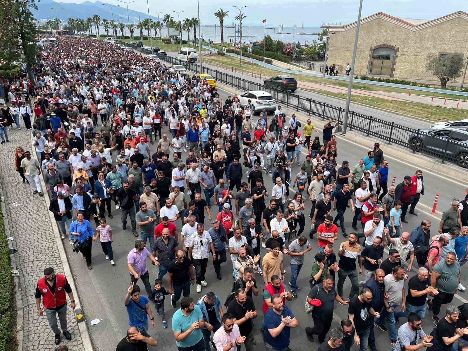 İzmir’de grevde 3. gün